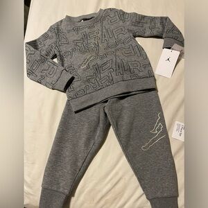 Jordan 2T sweatsuit